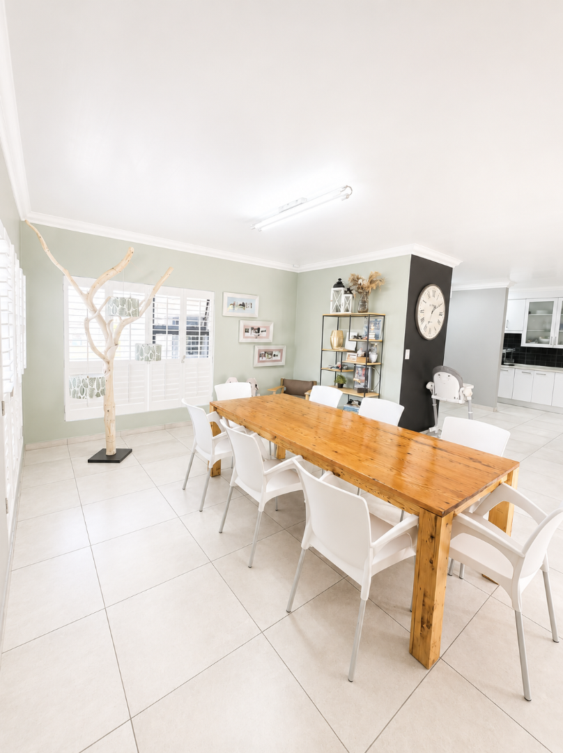 5 Bedroom Property for Sale in Flamwood North West